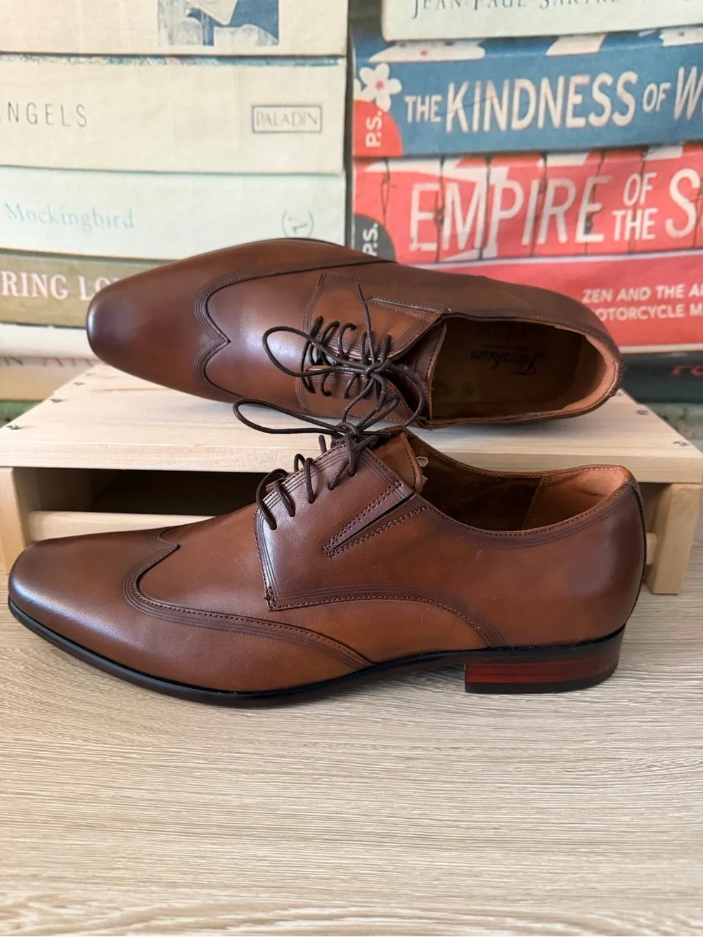 Florsheim Brown Leather Wingtip-Style Lace-Up Oxfords